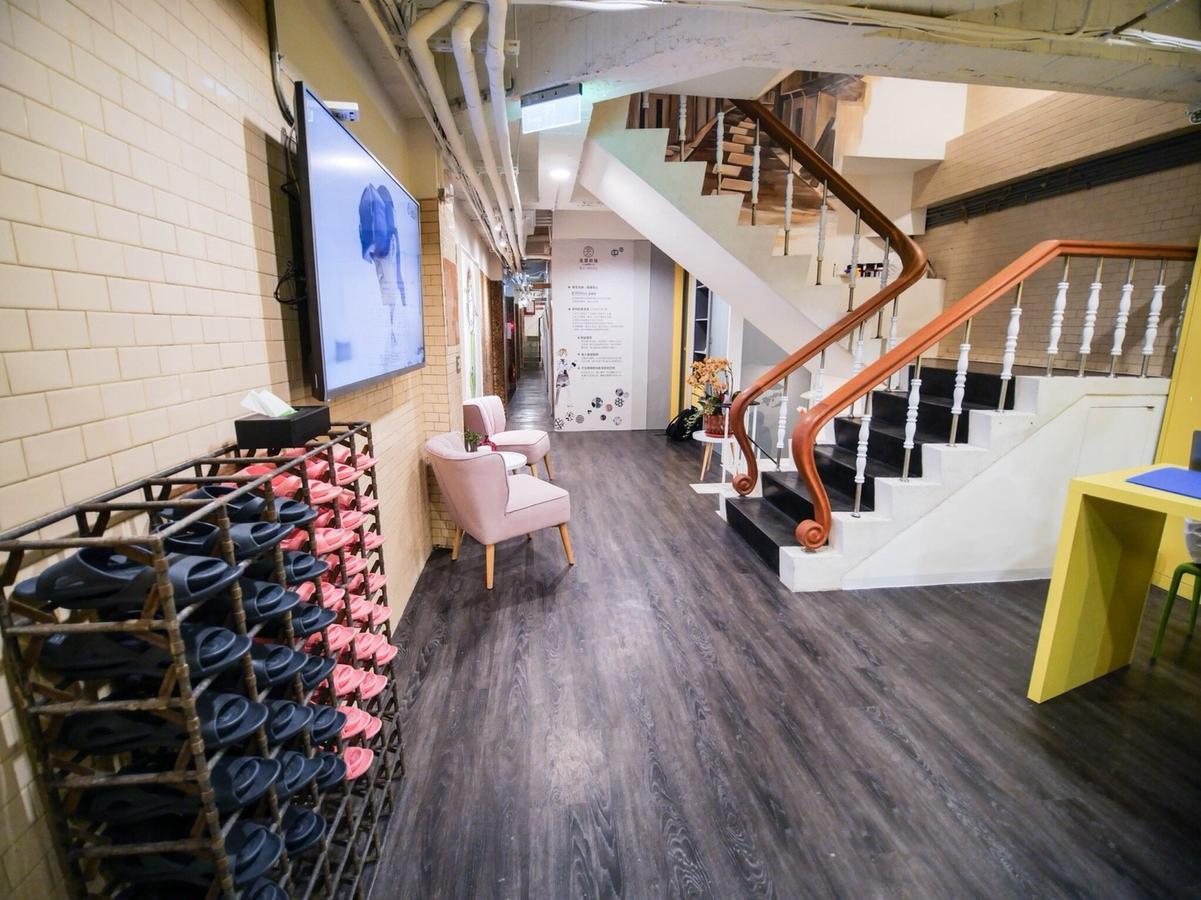 King Wow Inn Tainan Exterior foto